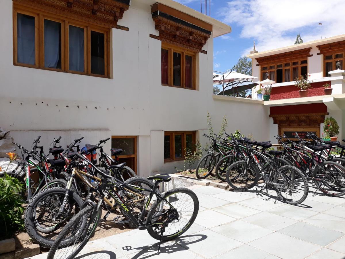 Smanla Guest House Leh Exterior photo