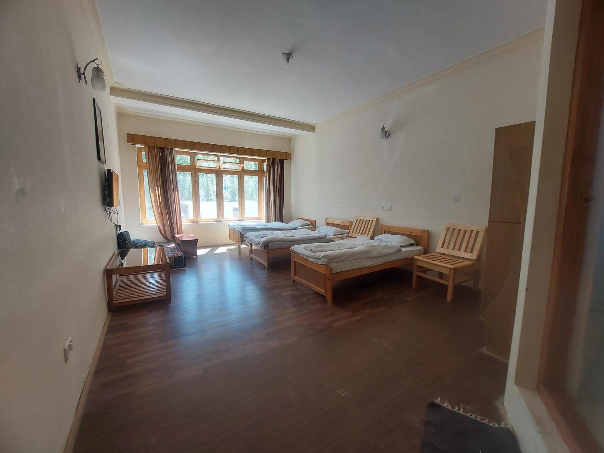Smanla Guest House Leh Exterior photo
