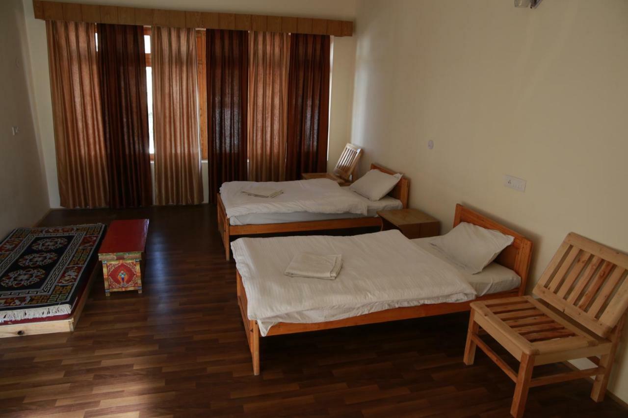 Smanla Guest House Leh Exterior photo